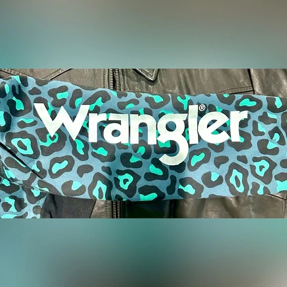 EUC Wrangler Retro Teal & Black Cheetah Hooded Jacket - Picture 5 of 15